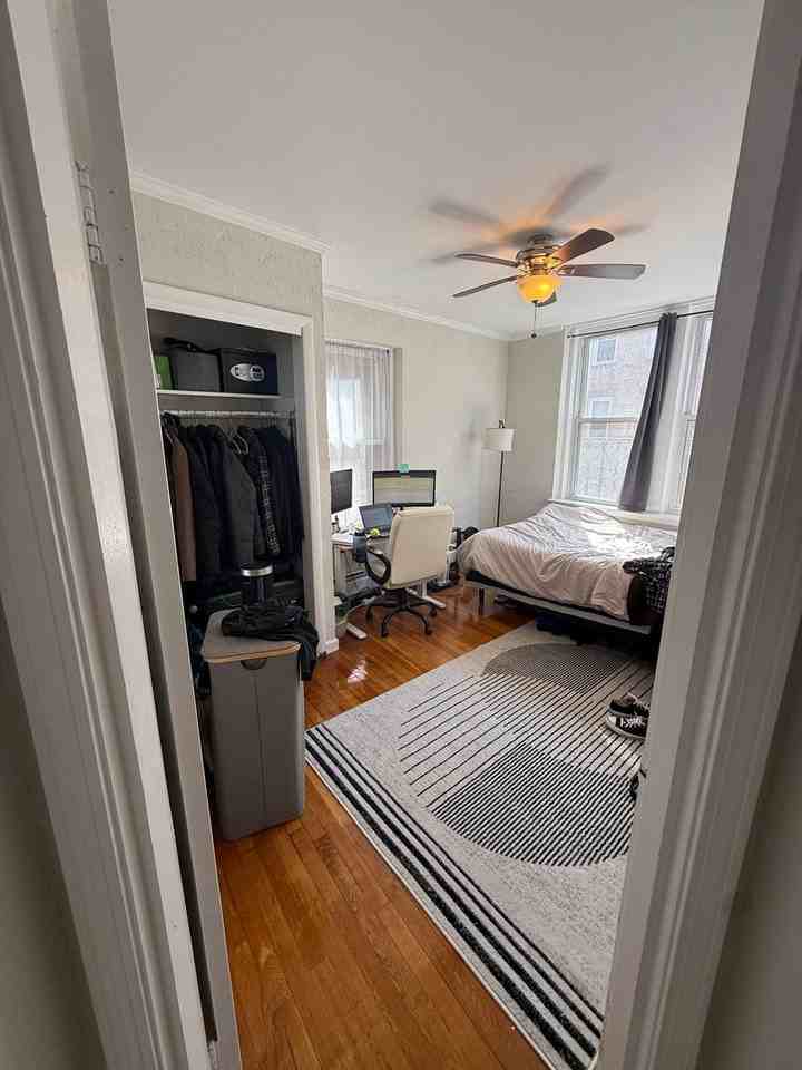 48 Fleet St - Photo 7 of 8