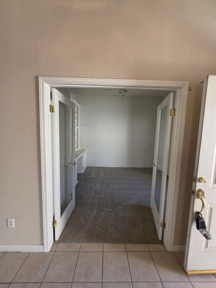 6610 Alderbrook Ln - Photo 7 of 50