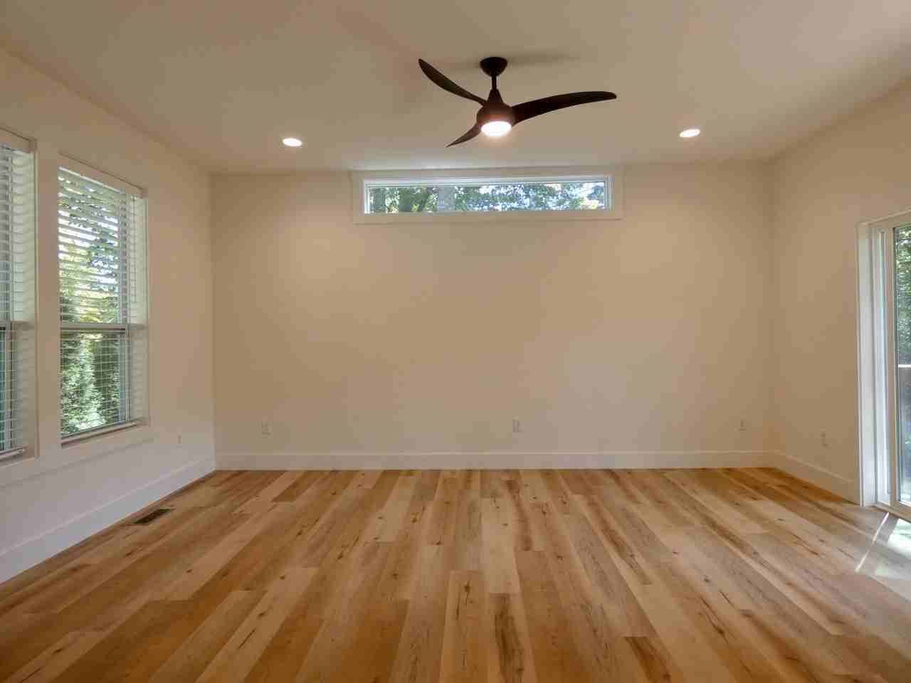 12 Lakeside Dr - Photo 5 of 30