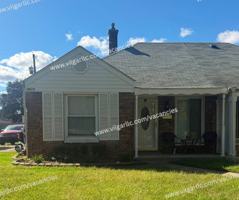 featured image of 7610 Manor Ave