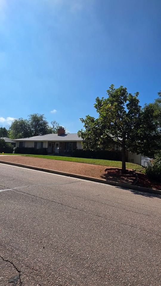 1617 W Saint Vrain St - Photo 2 of 19
