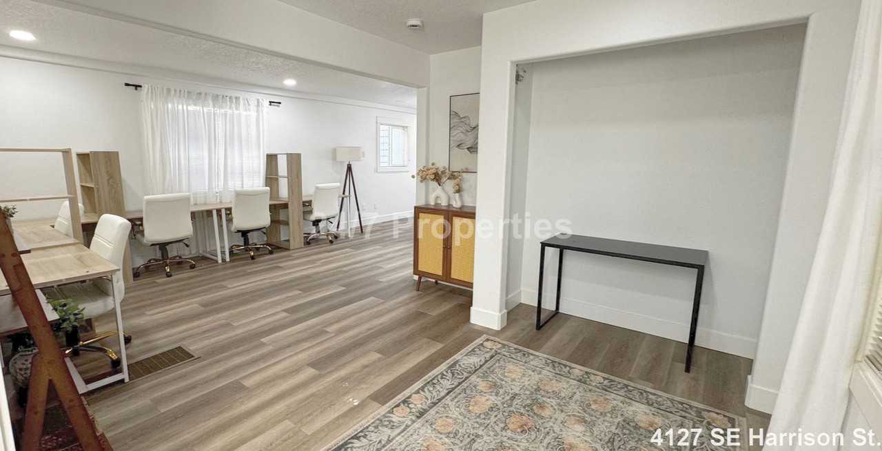 4127 Se Harrison St - Photo 5 of 20