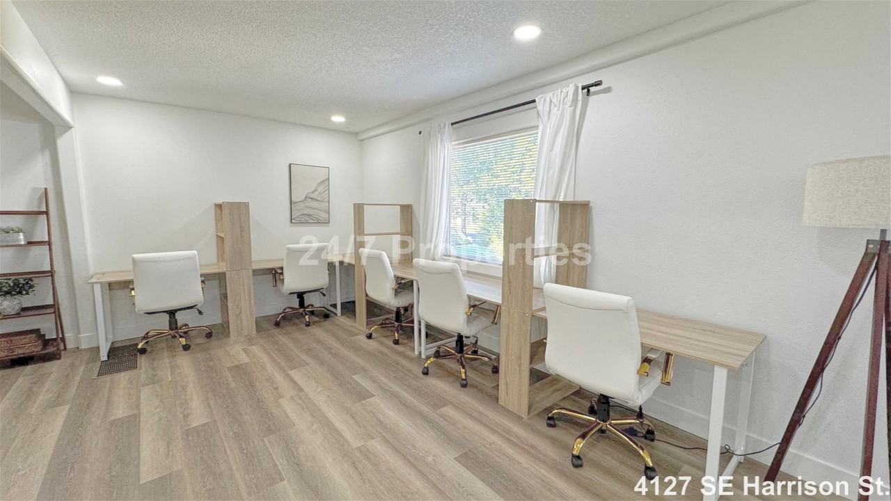 4127 Se Harrison St - Photo 6 of 20