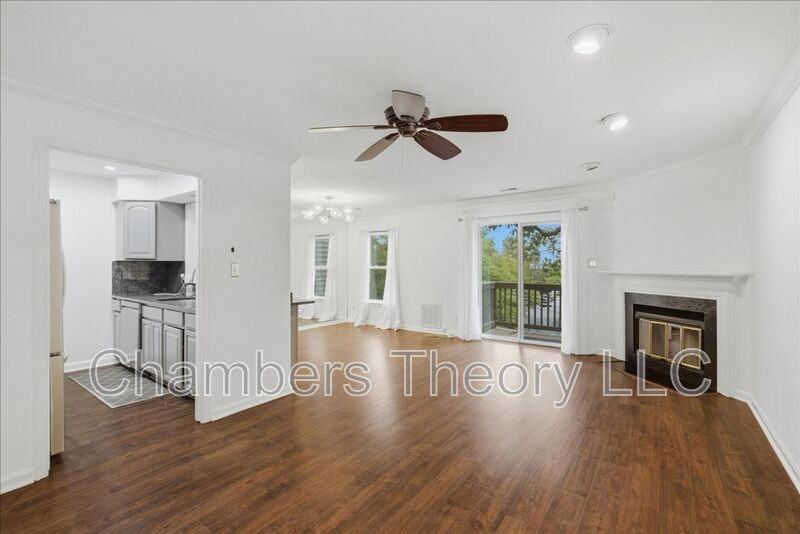 2101 N Rolfe St #D - Photo 7 of 32