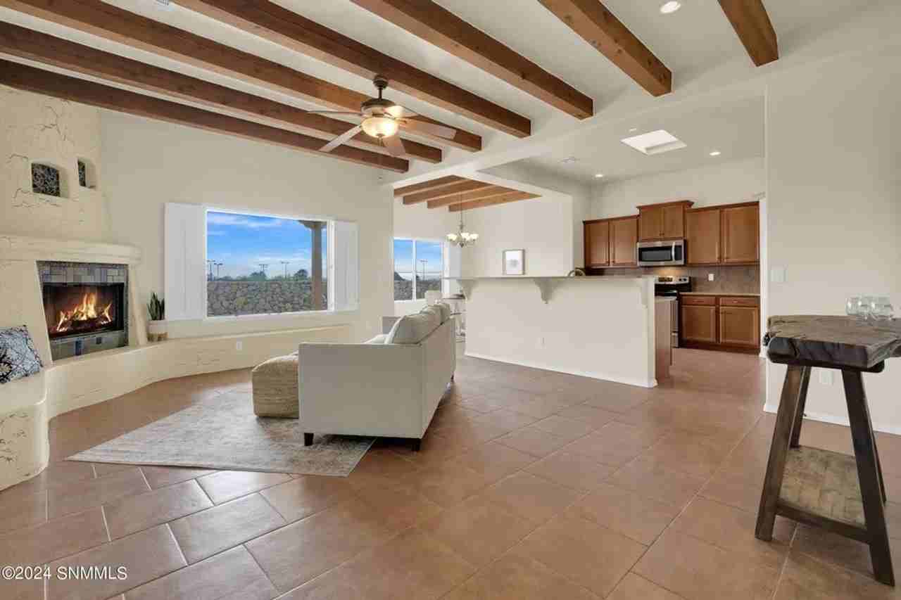 1300 Cassatt Pl - Photo 2 of 25