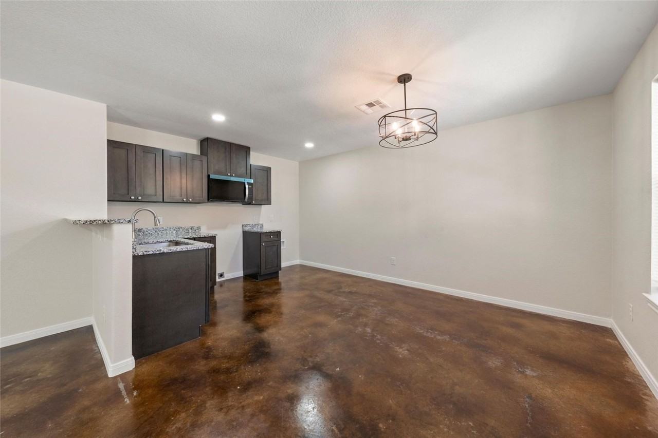 1716 N 12th St - Photo 2 of 18