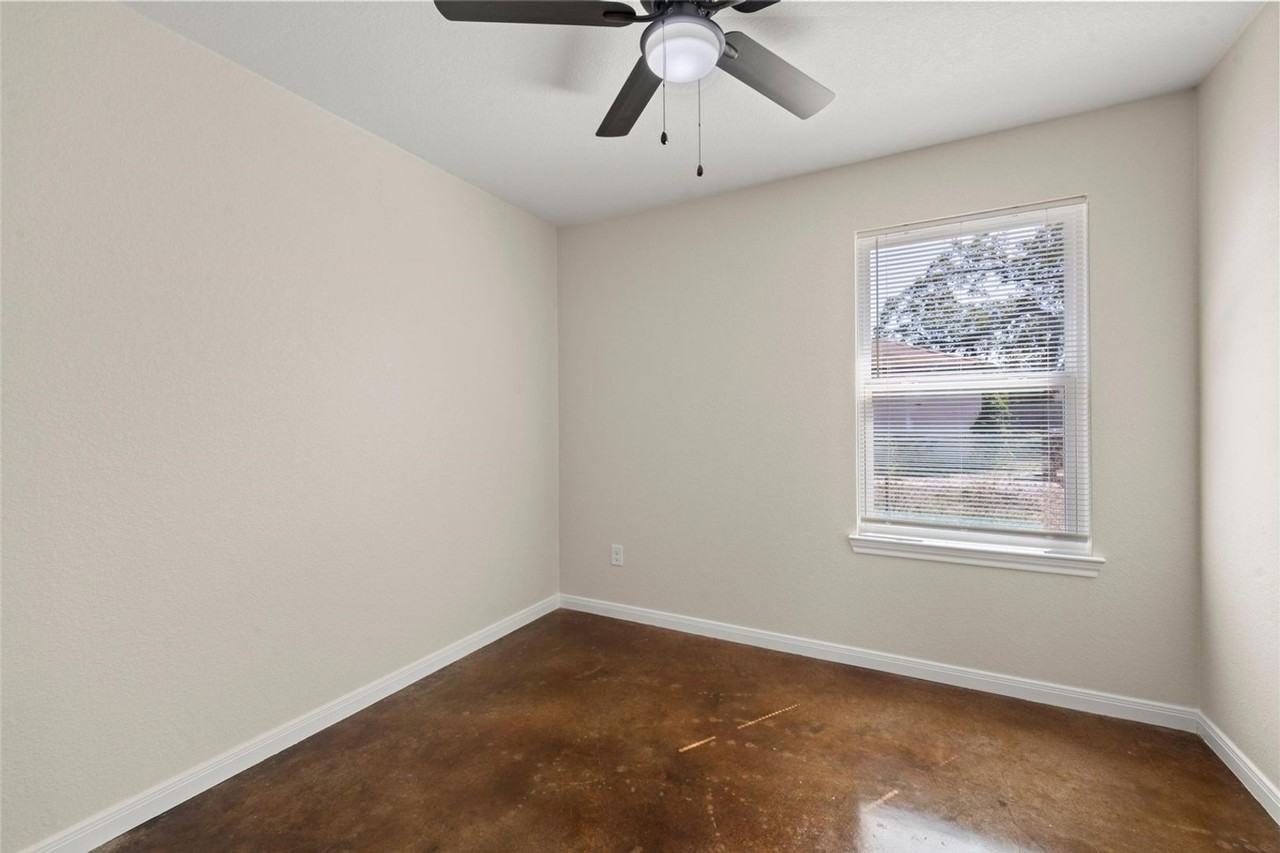 1716 N 12th St - Photo 6 of 18