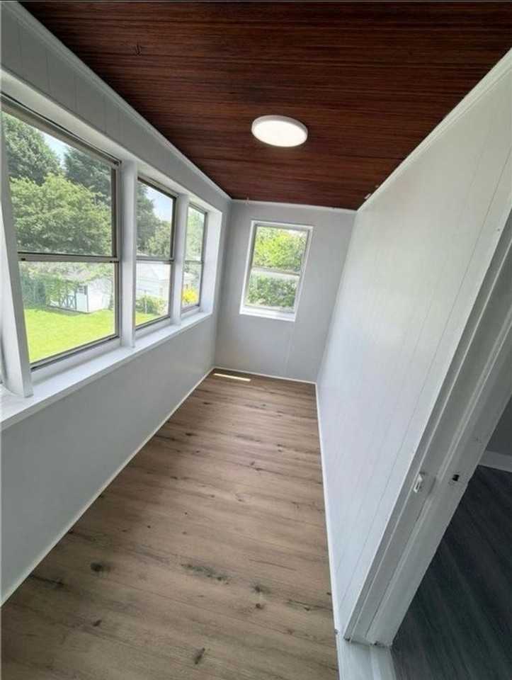 223 Zerby Ave - Photo 2 of 15