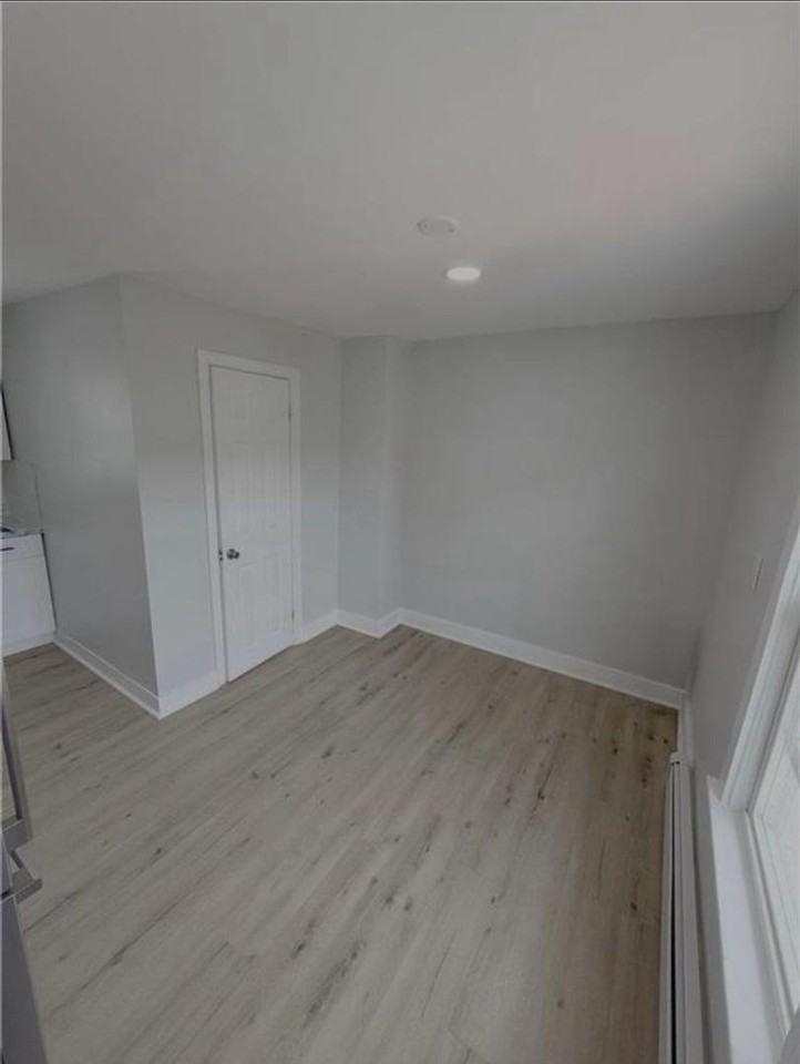 223 Zerby Ave - Photo 4 of 15