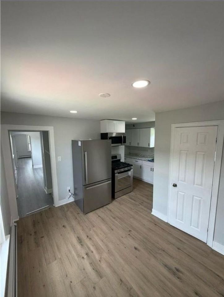 223 Zerby Ave - Photo 5 of 15