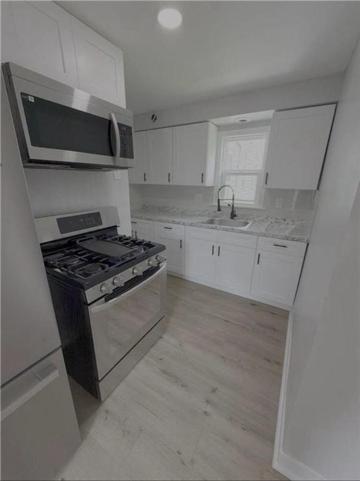 223 Zerby Ave - Photo 6 of 15