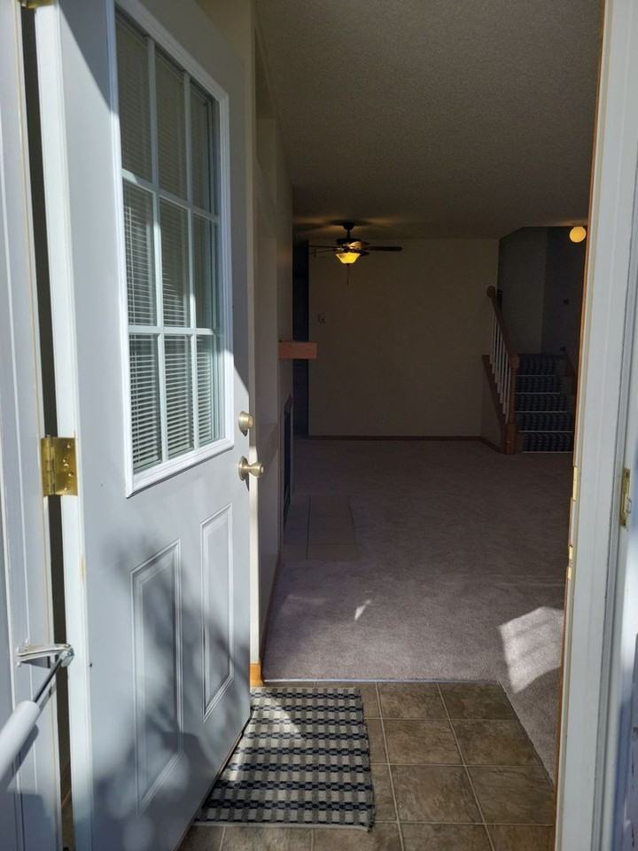 3560 Sterling Heights Dr #B - Photo 3 of 40