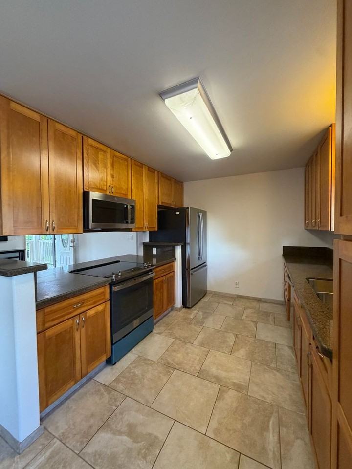 15-1331 24th Ave - Photo 2 of 16
