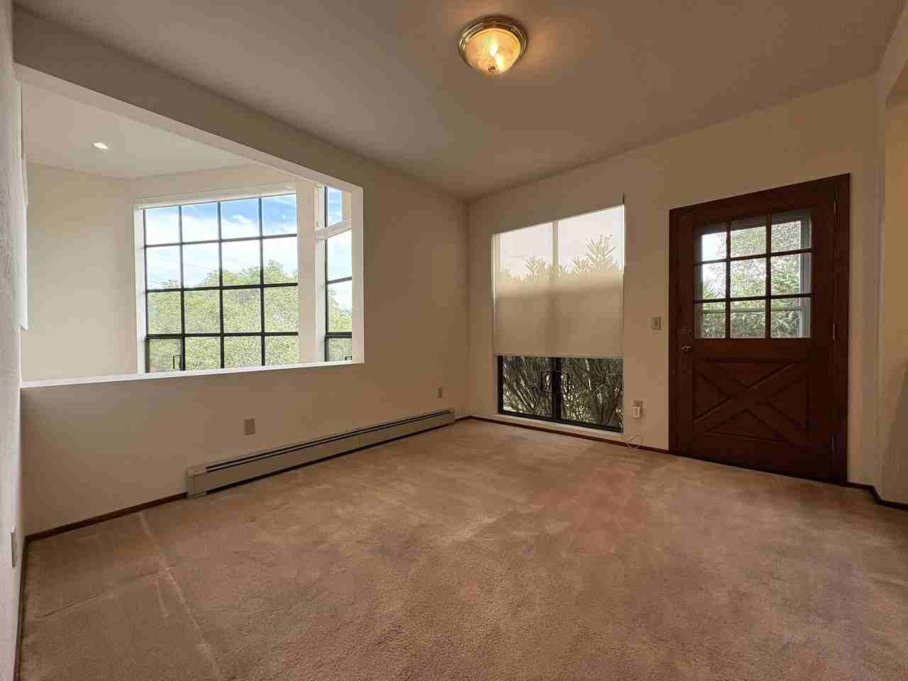 632 Lakeview Way - Photo 5 of 29