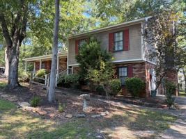featured image of 518 Adams Mill Ln