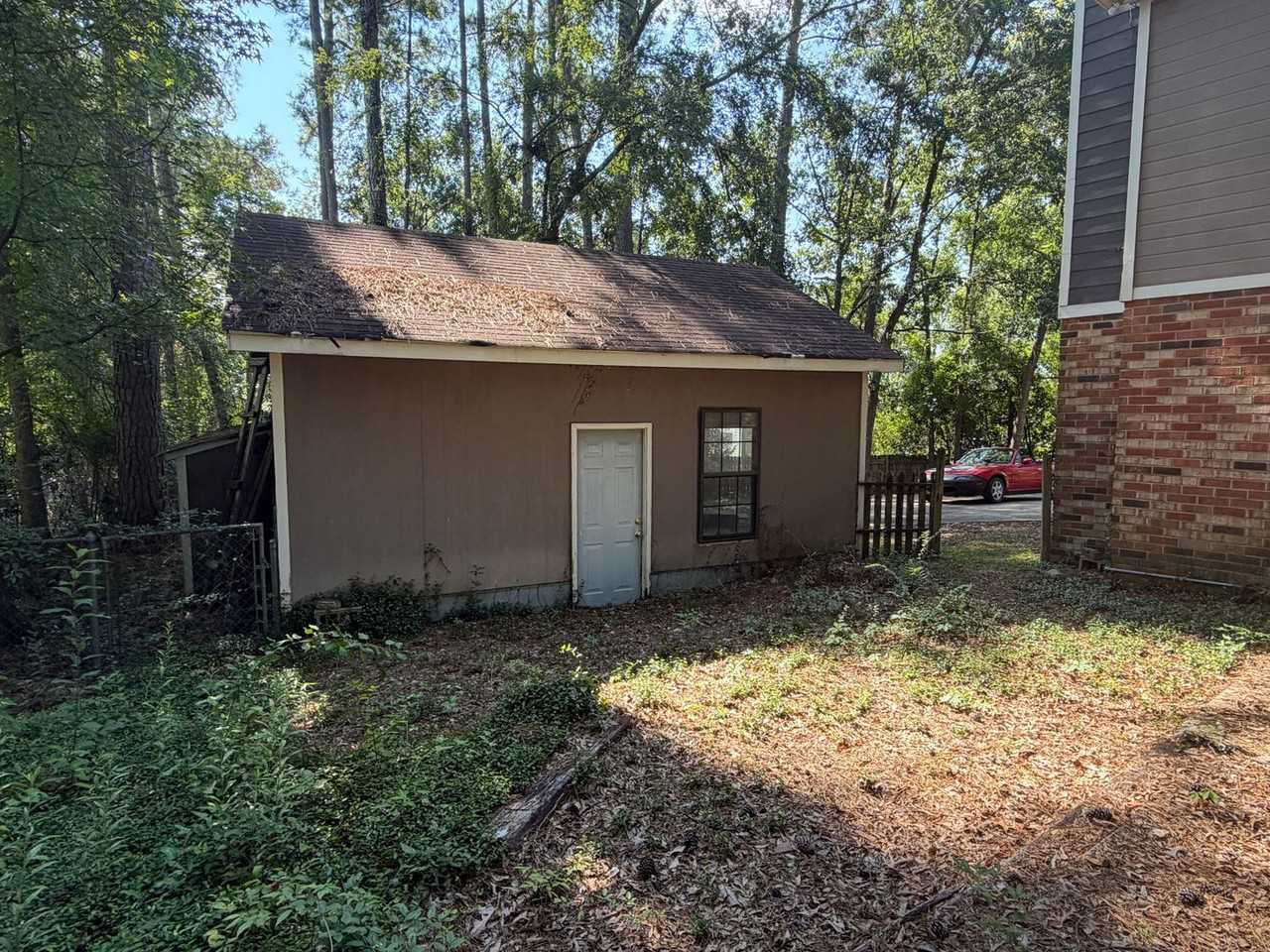 518 Adams Mill Ln - Photo 3 of 22