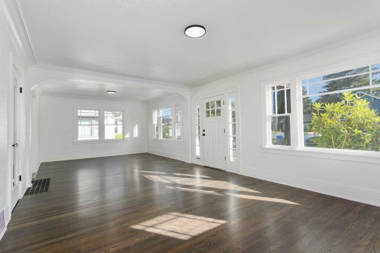 511 S 35th St - Photo 4 of 43