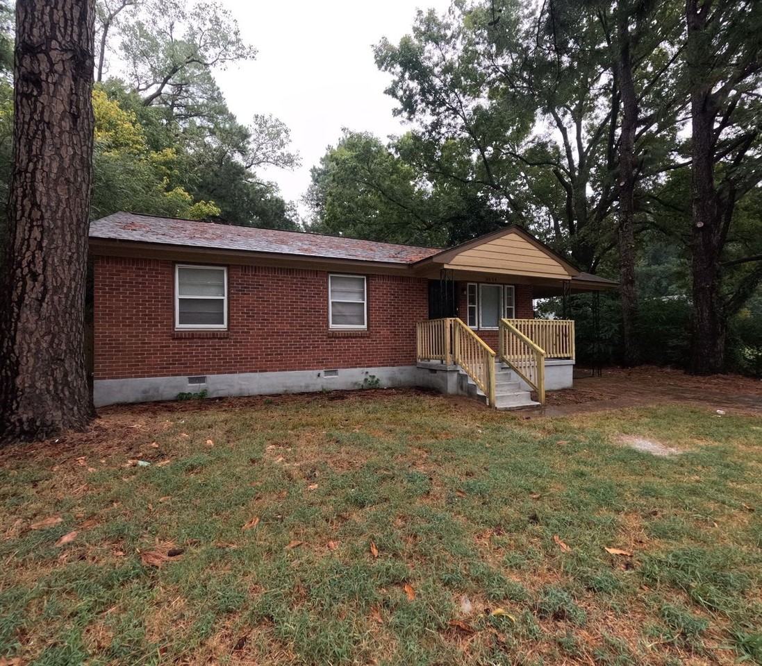 3554 N Watkins St - Photo 2 of 18