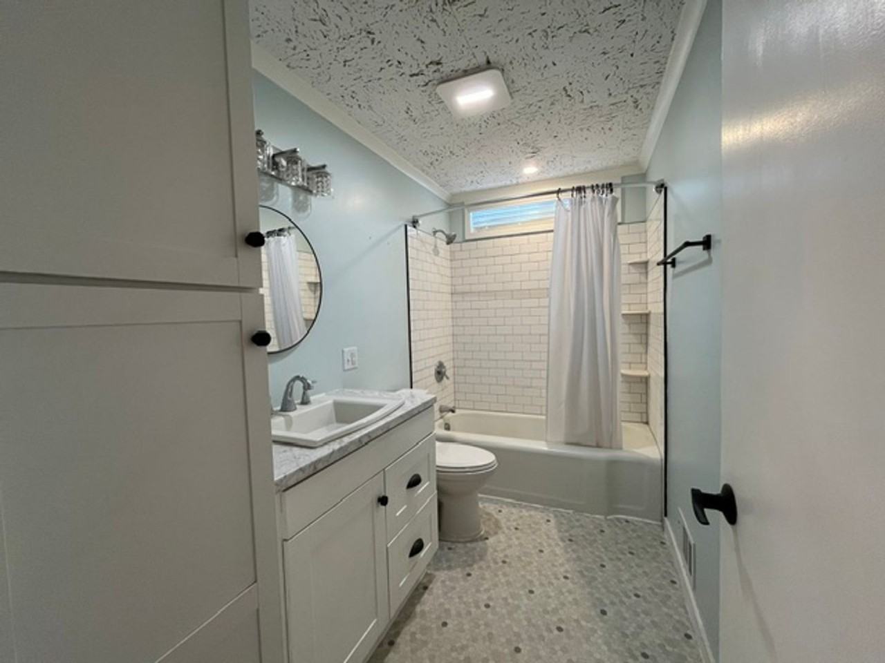 441 Martin St - Photo 6 of 18