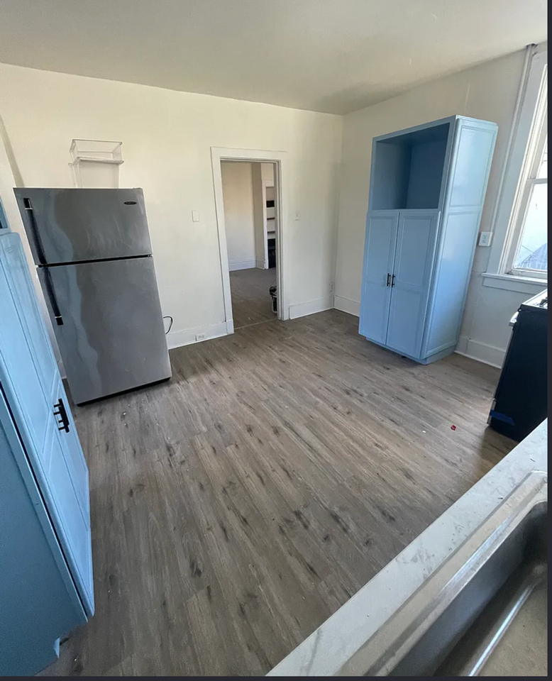 7307 Idlewild - Photo 3 of 23
