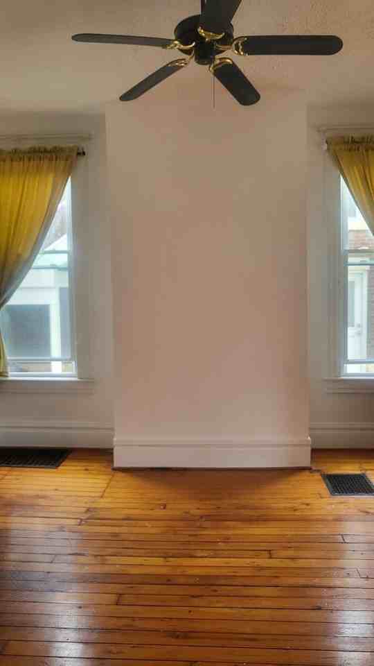 1130 Broadway Ave - Photo 7 of 13