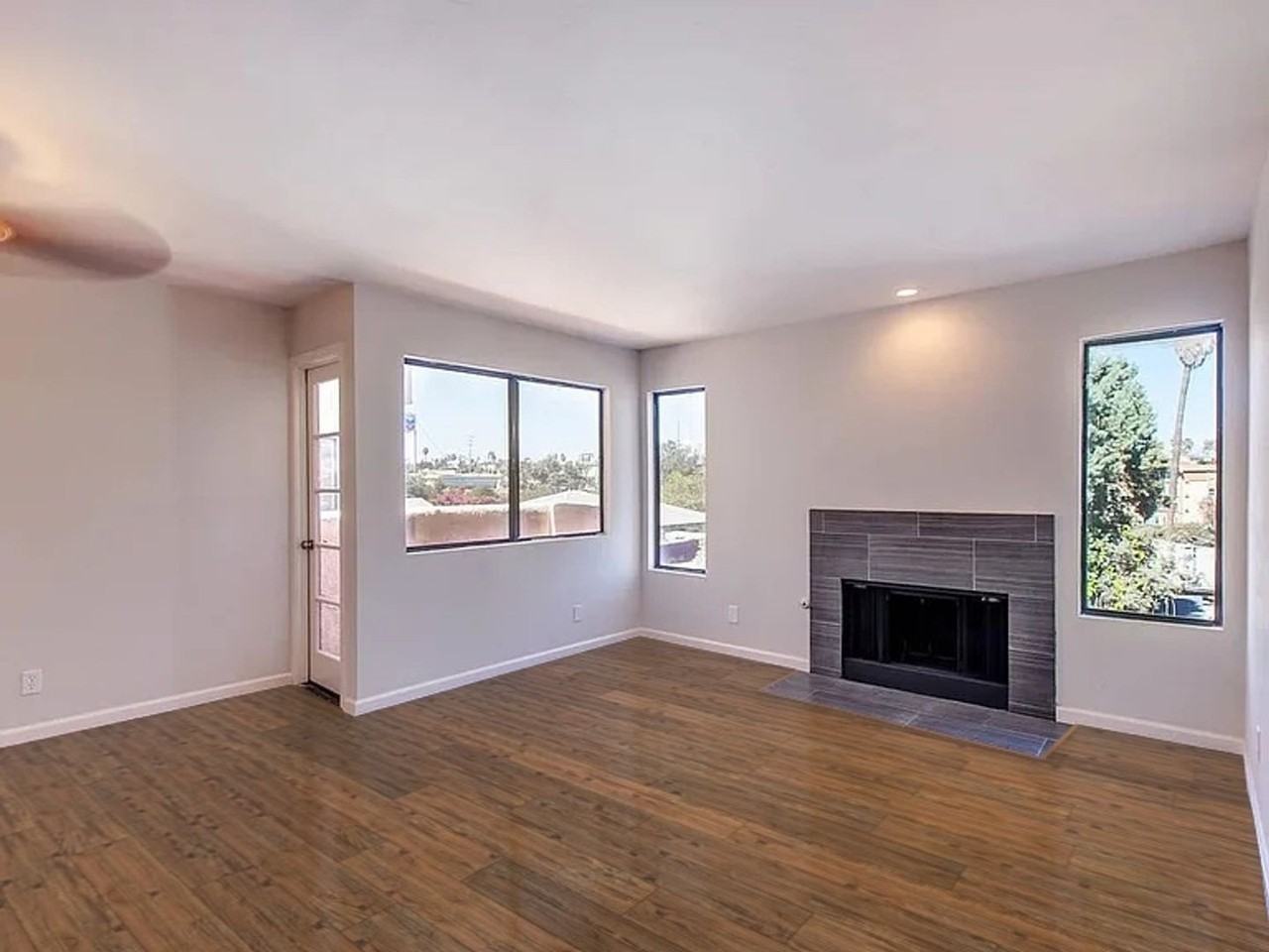 3765 Boundary St - Photo 3 of 11