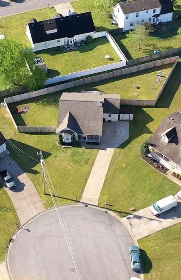 910 Lost Cedar Ct - Photo 4 of 13