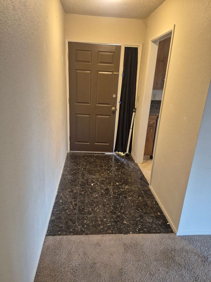 6886 Westmoreland Way - Photo 4 of 18