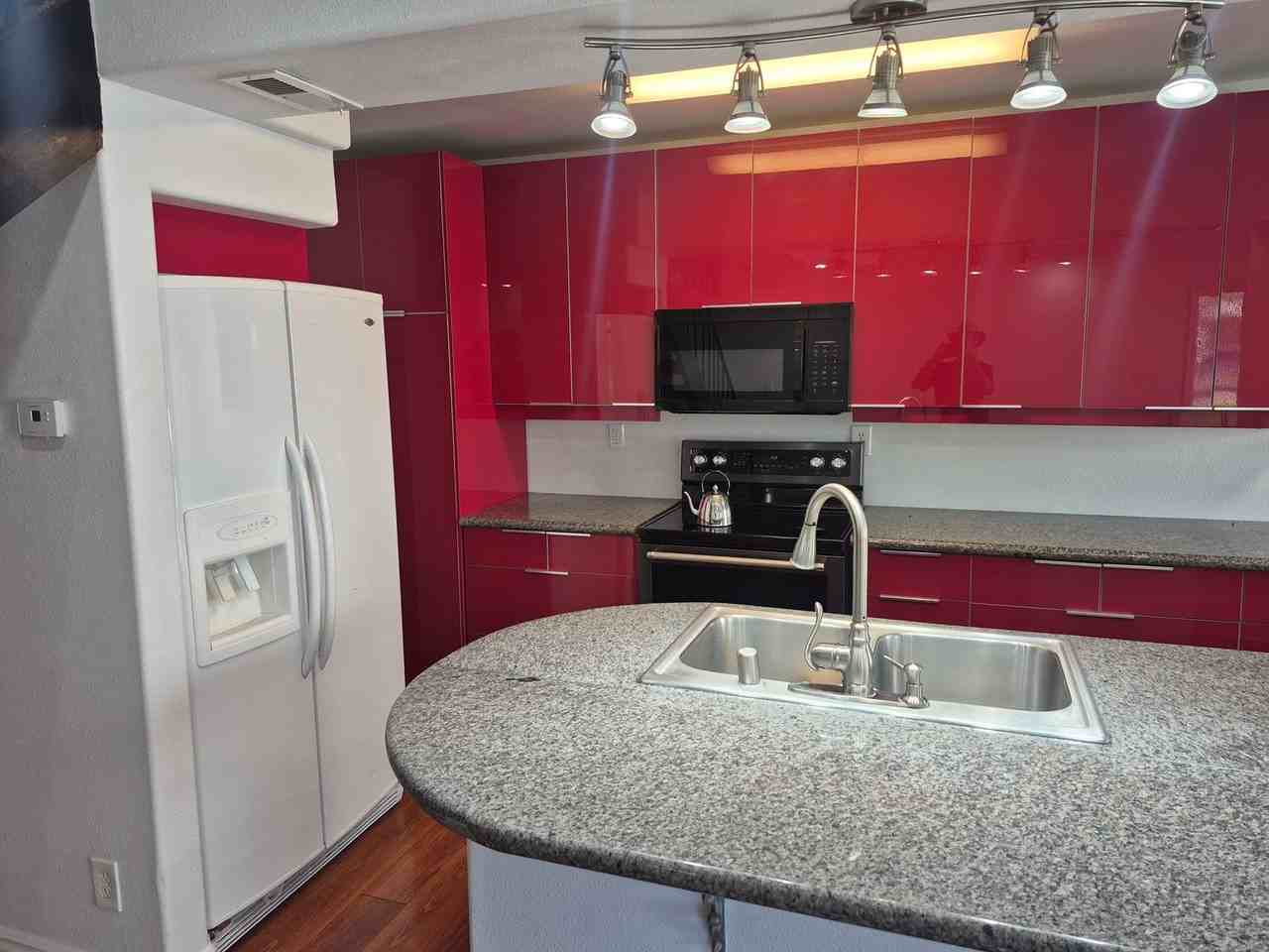 6261 Cavan Dr - Photo 5 of 11