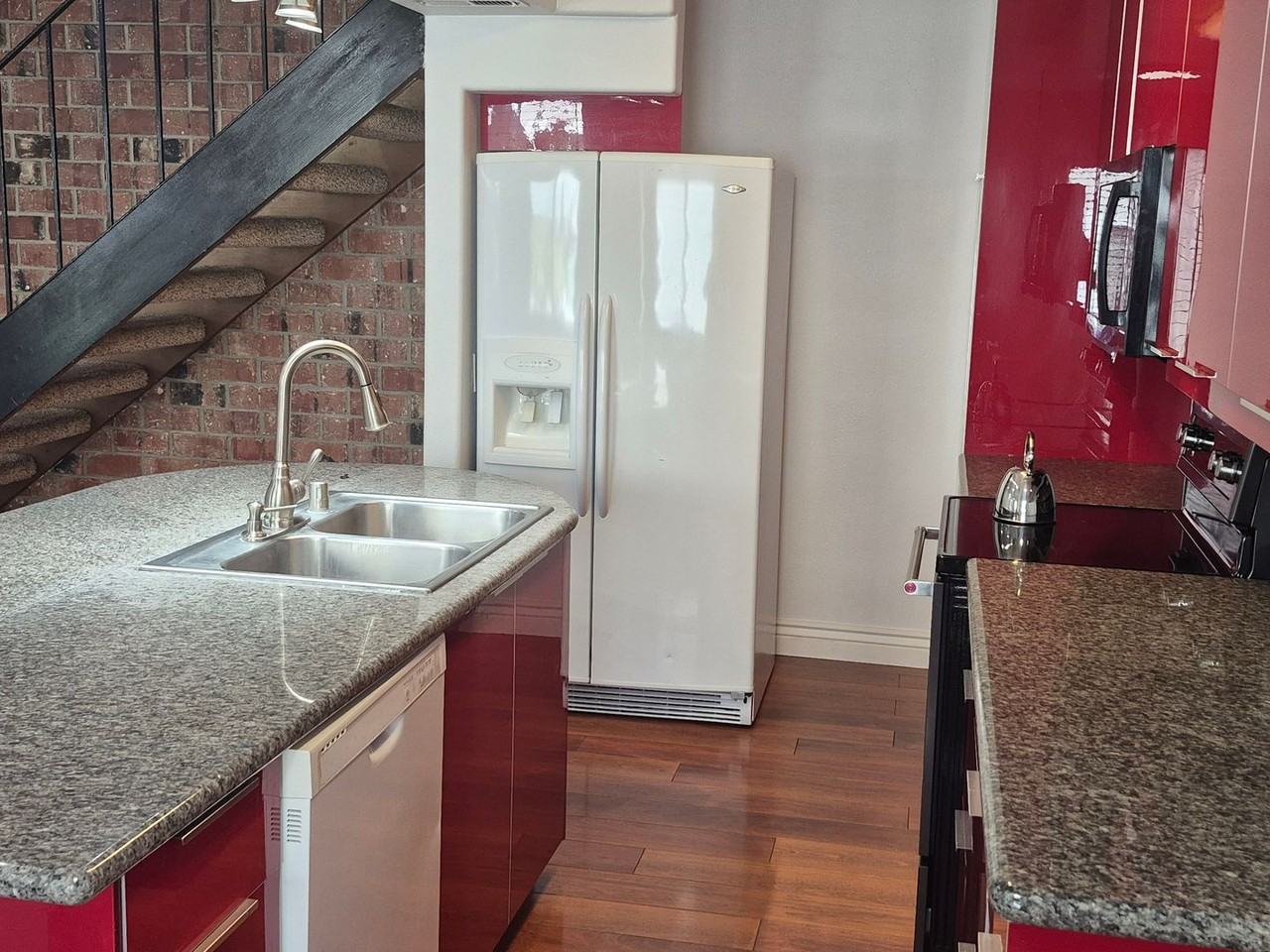 6261 Cavan Dr - Photo 6 of 11