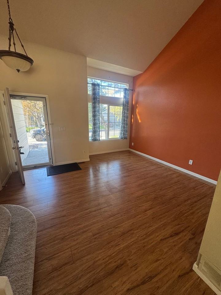 14831 E Penwood Pl - Photo 4 of 8