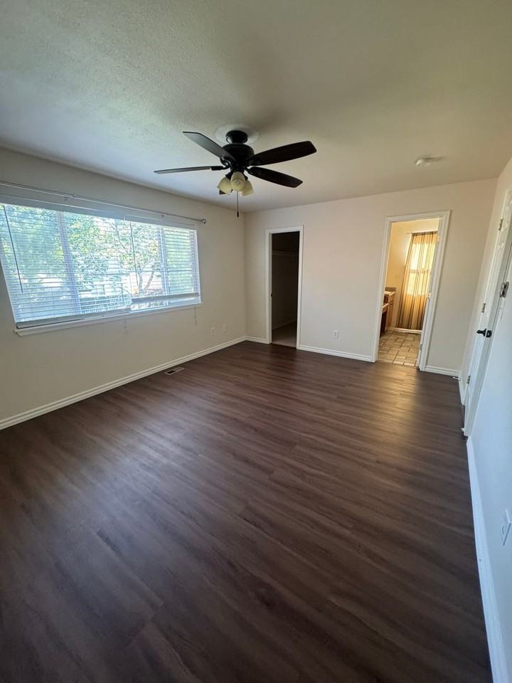 14831 E Penwood Pl - Photo 5 of 8