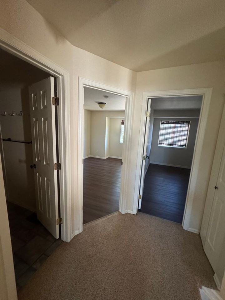 14831 E Penwood Pl - Photo 7 of 8
