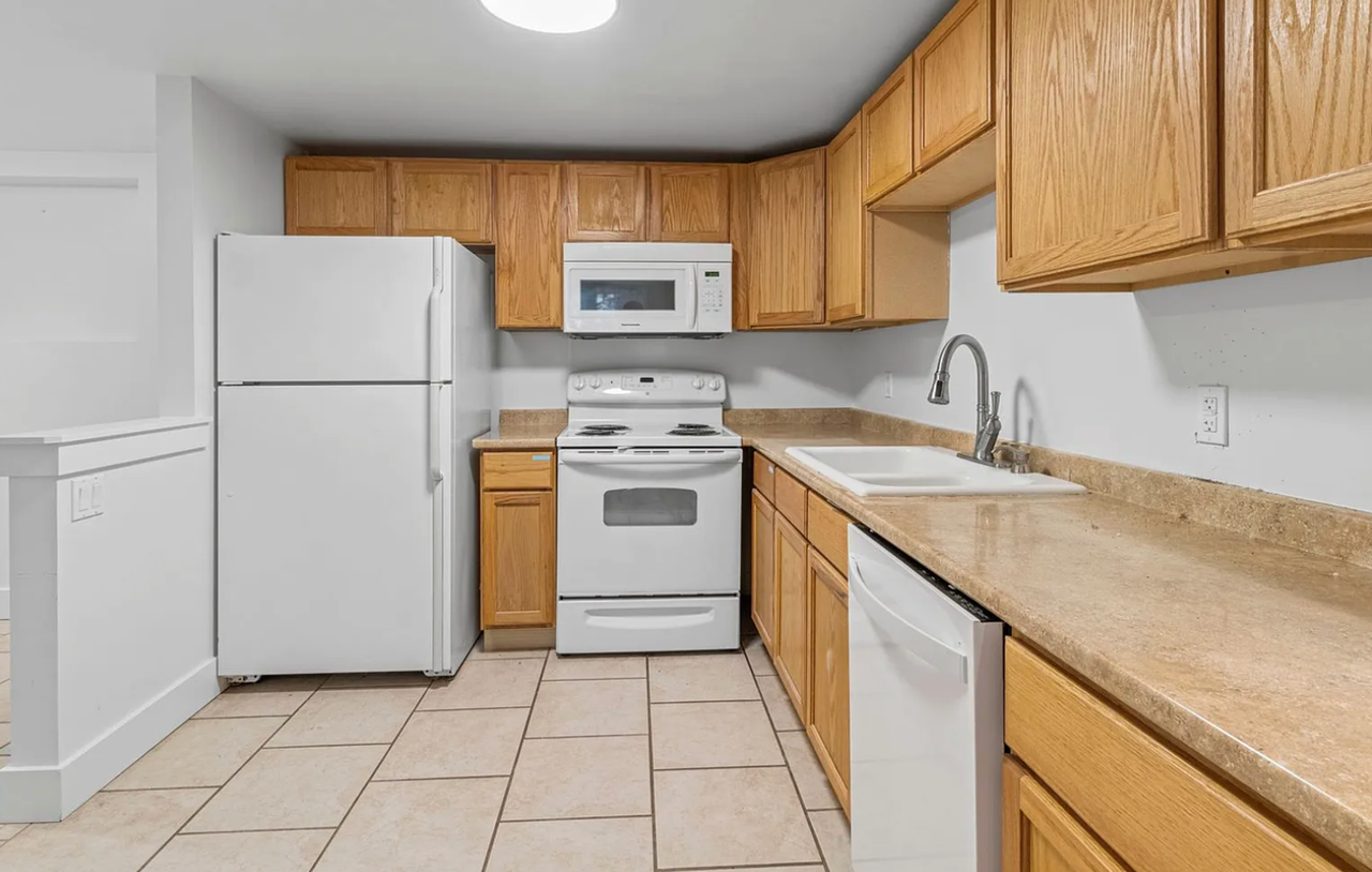 1837 S 263rd Pl - Photo 3 of 18