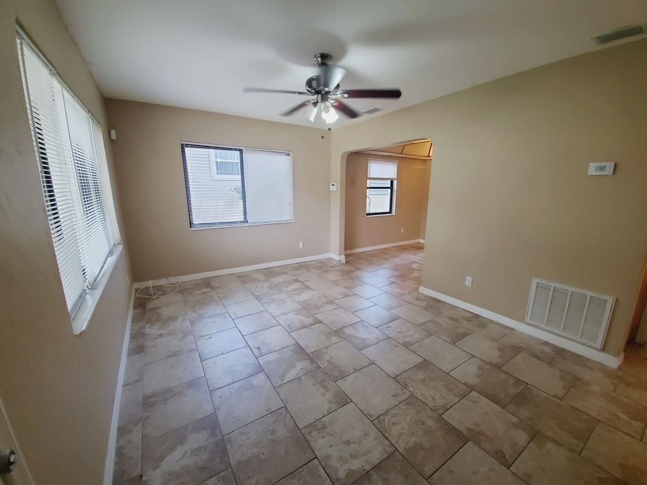 650 16th Ave S - Photo 5 of 33