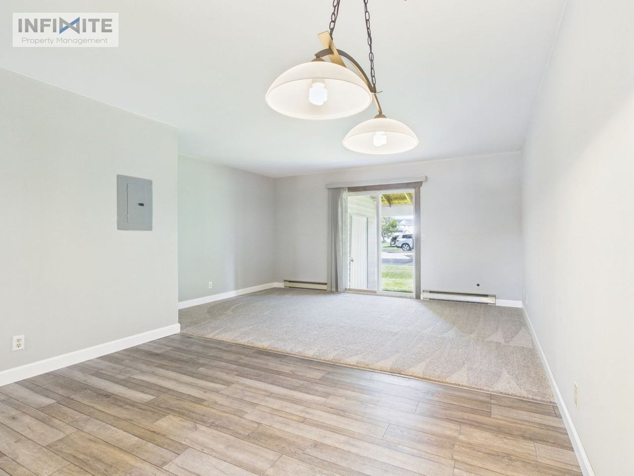 910 Colorado St #C - Photo 4 of 16