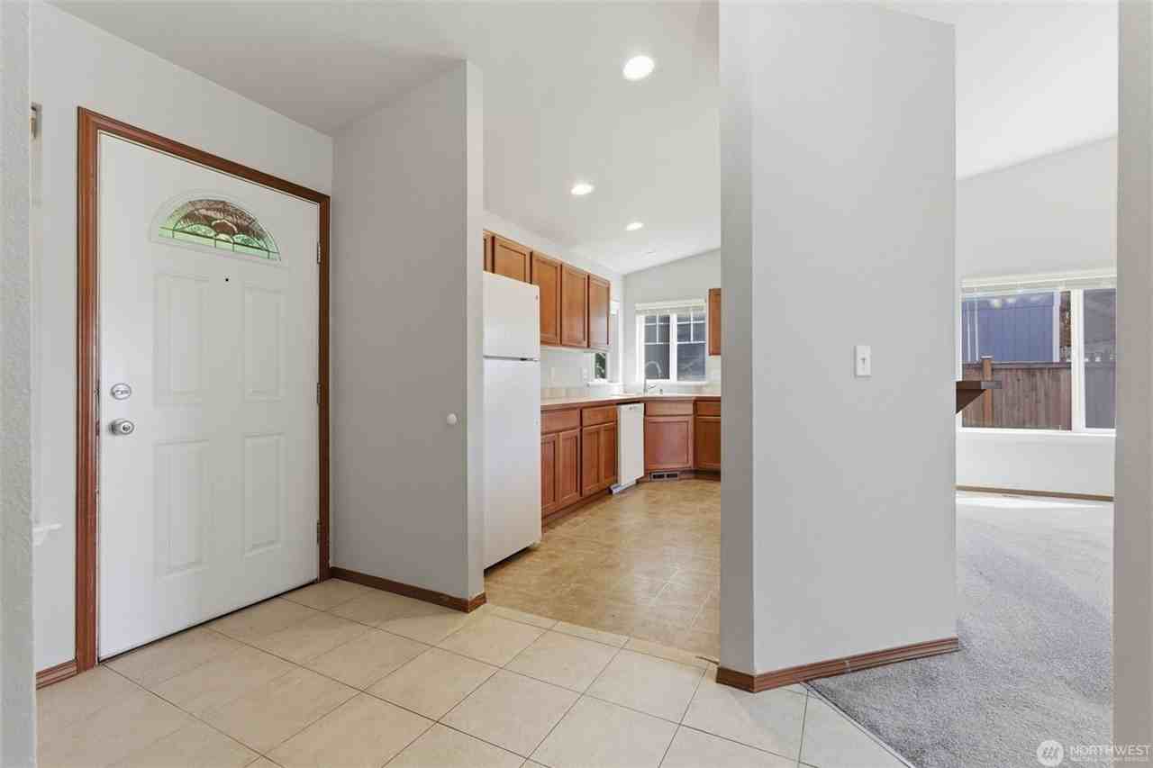182 Wind River Dr - Photo 4 of 18