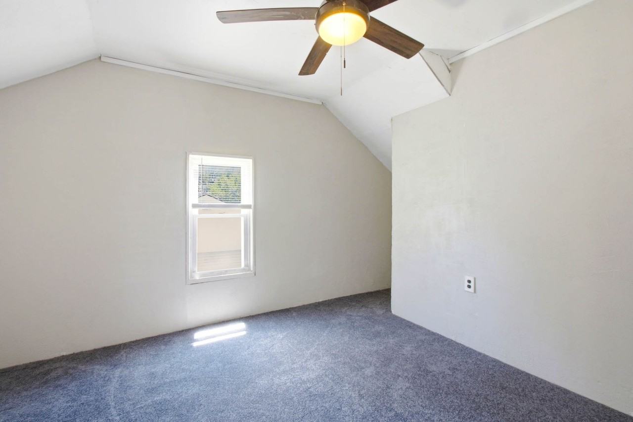 26546 Palmer Blvd - Photo 7 of 20