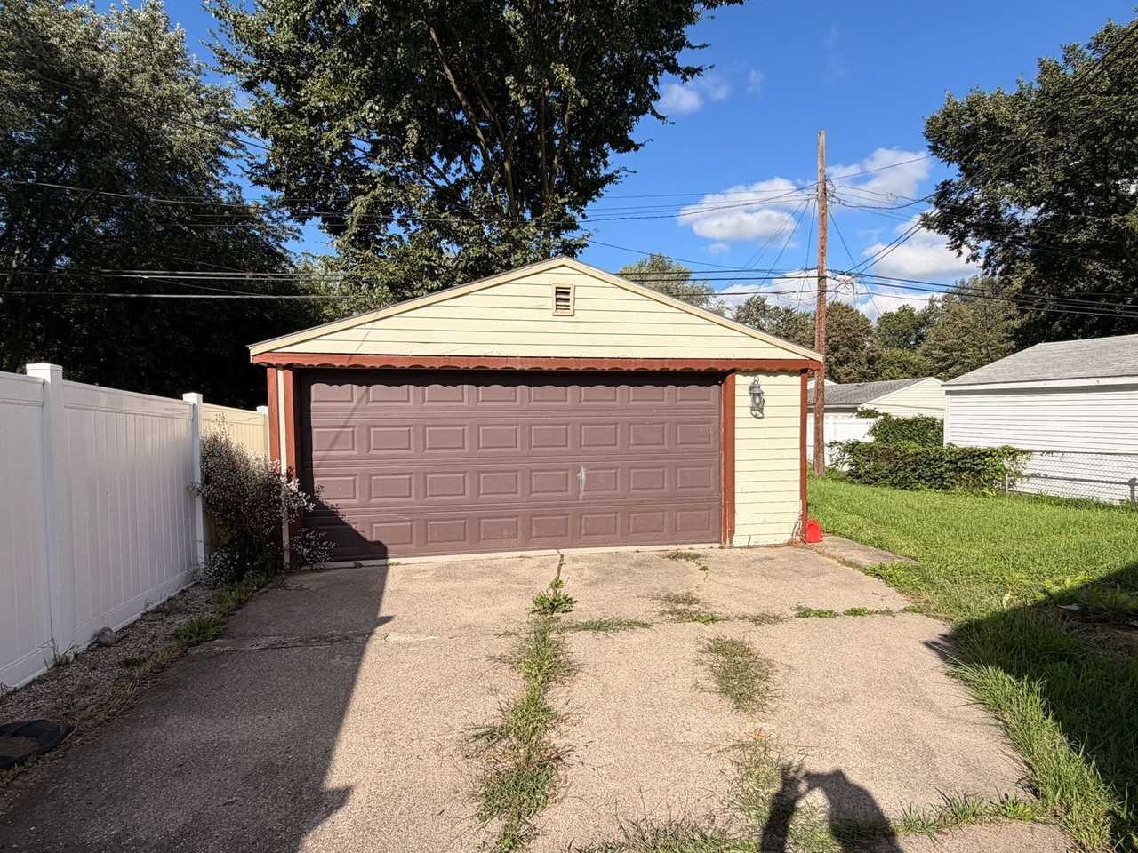 6144 Princess St - Photo 3 of 14