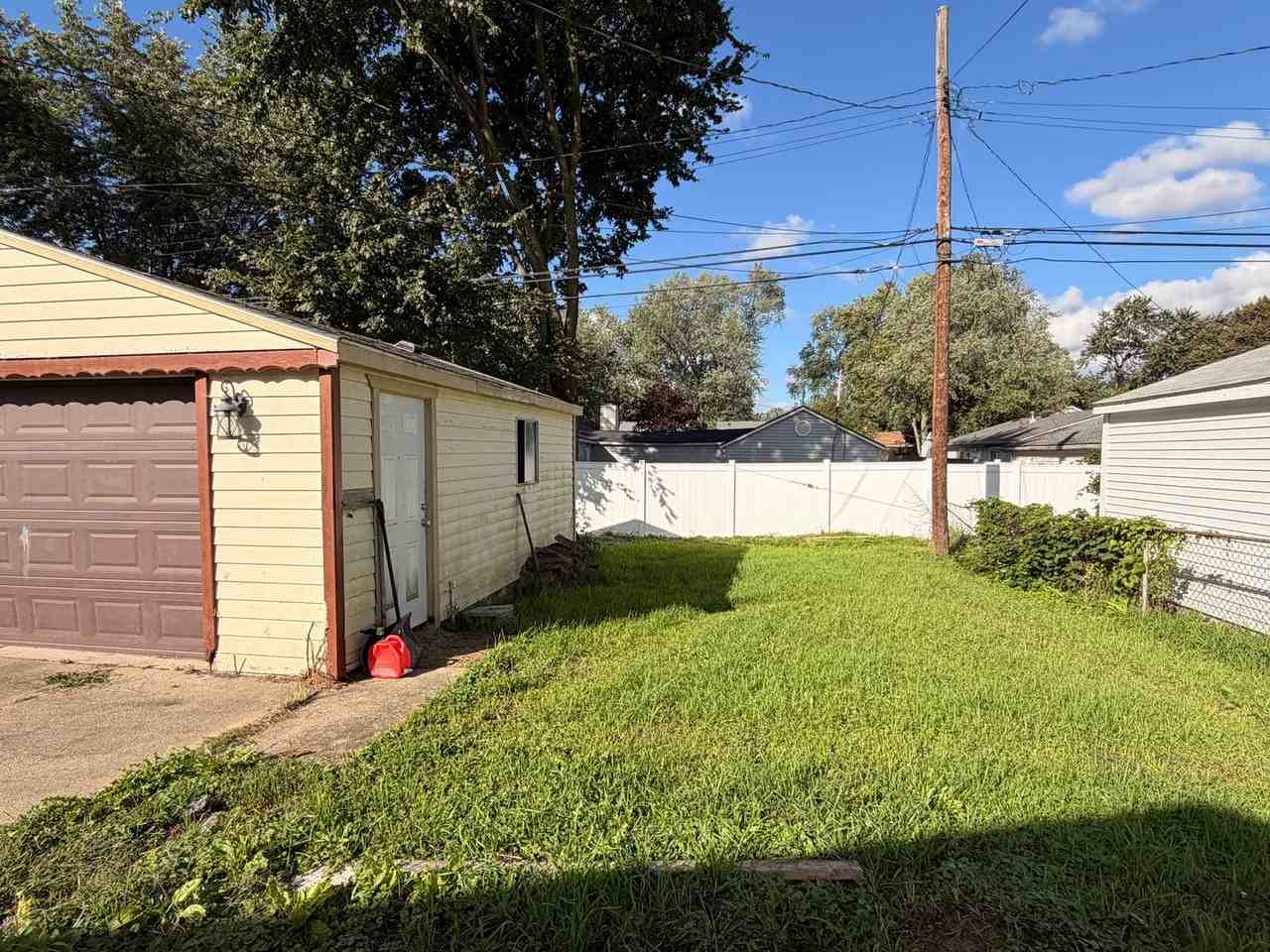 6144 Princess St - Photo 4 of 14