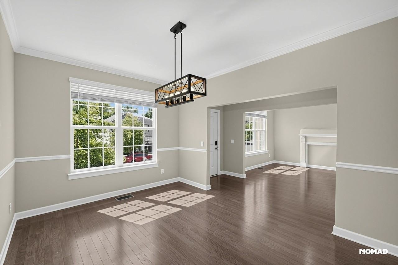 308 Boddington Ln - Photo 3 of 33