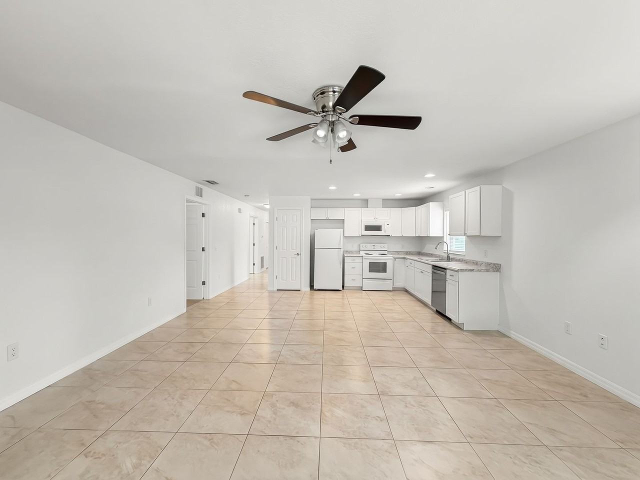 1819 48th St S - Photo 5 of 21
