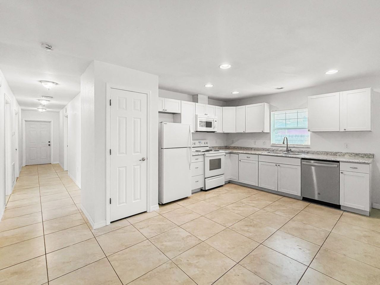 1819 48th St S - Photo 7 of 21
