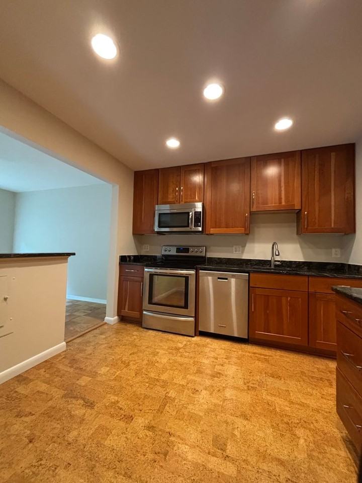 11301 Commonwealth Dr #104 - Photo 5 of 25