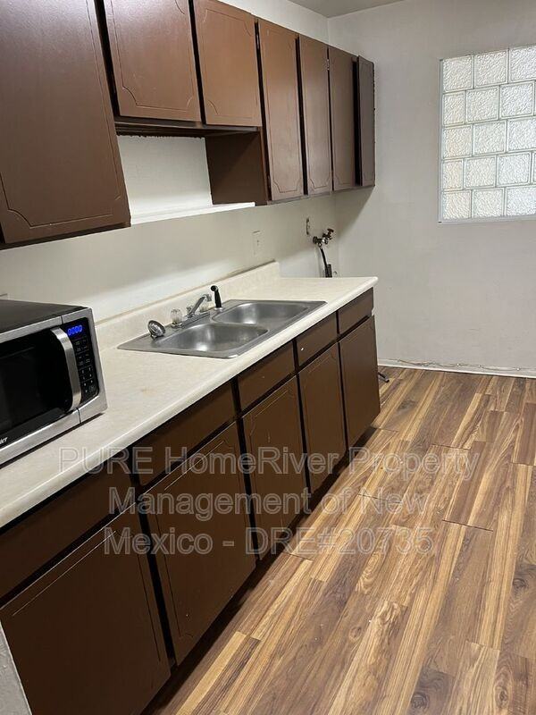 10508 Love Ave Ne - Photo 3 of 14