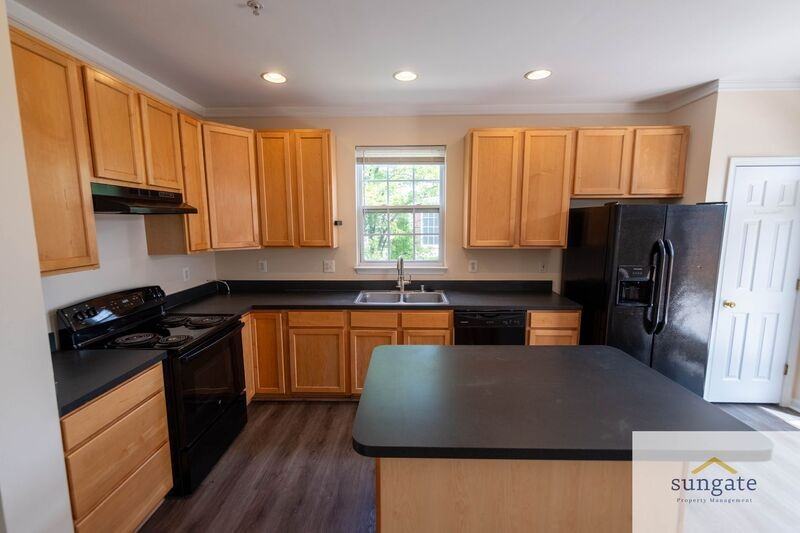 11 Hallsdale Ct - Photo 6 of 44