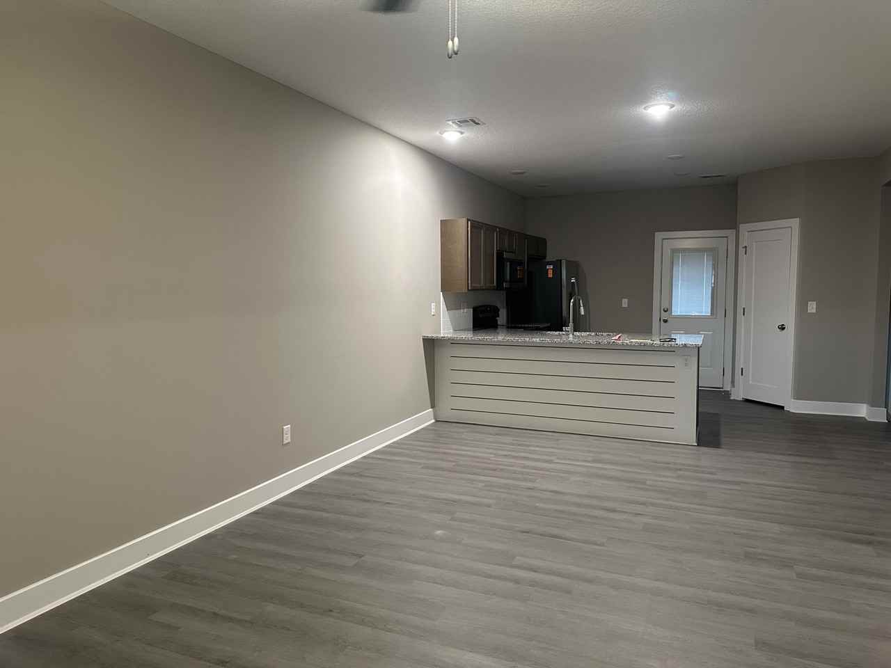 2720 S Greenleaf St #0 - Photo 2 of 17