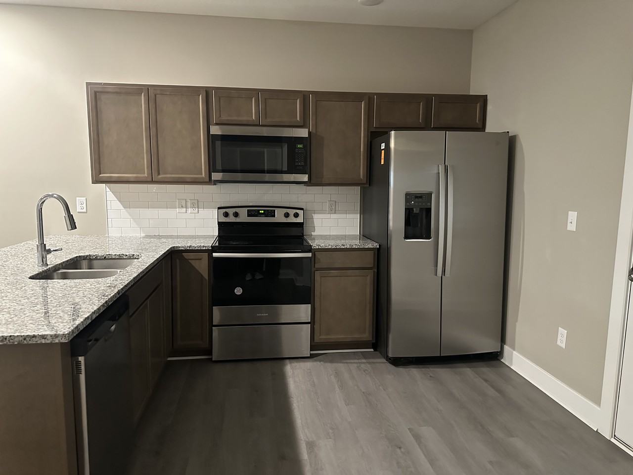 2720 S Greenleaf St #0 - Photo 3 of 17