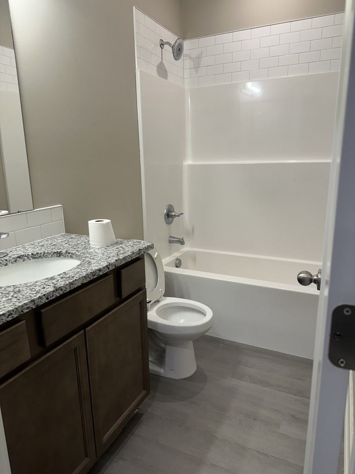 2720 S Greenleaf St #0 - Photo 5 of 17