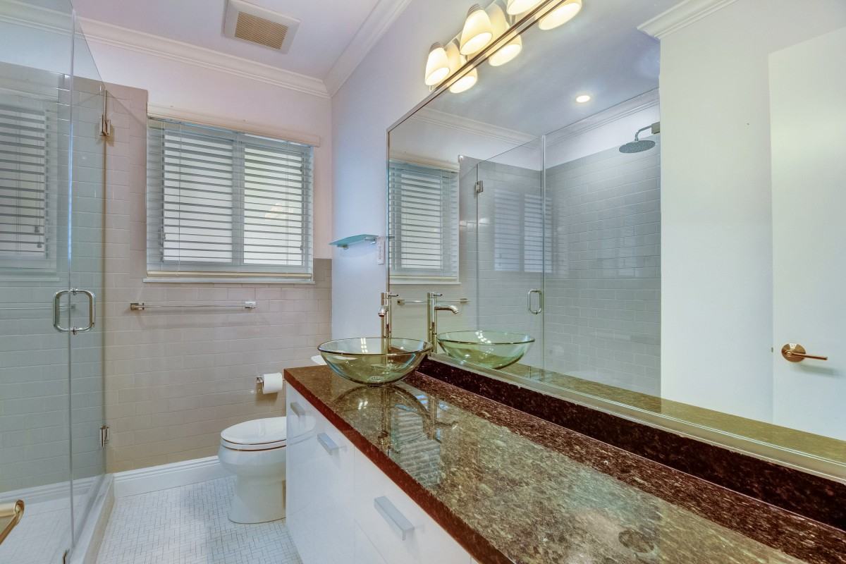 901 Santiago St #NA - Photo 6 of 17